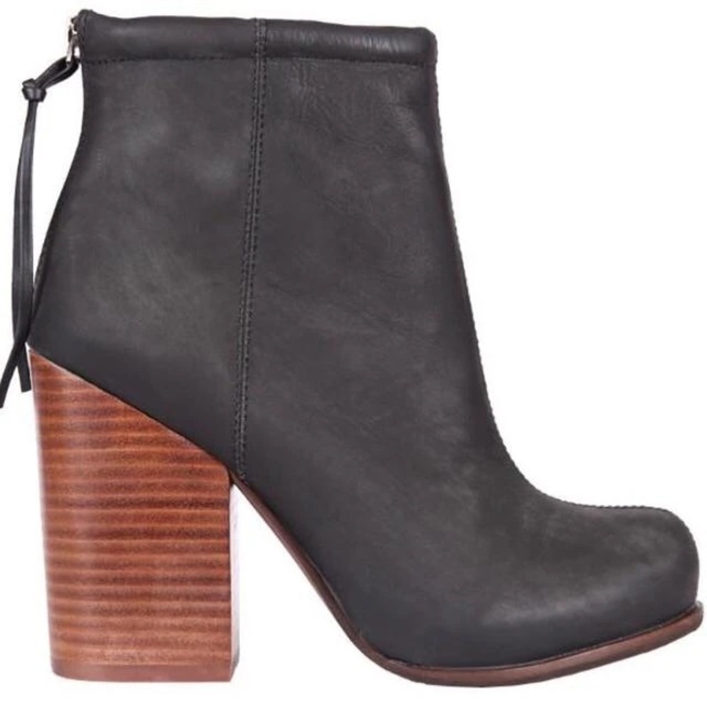 Jeffrey Campbell black rumble boot Sz 9 - Free Shipping